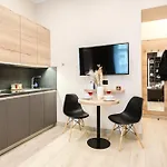 Prague Days - Modern Studios - 7 Min Wenceslas Square
