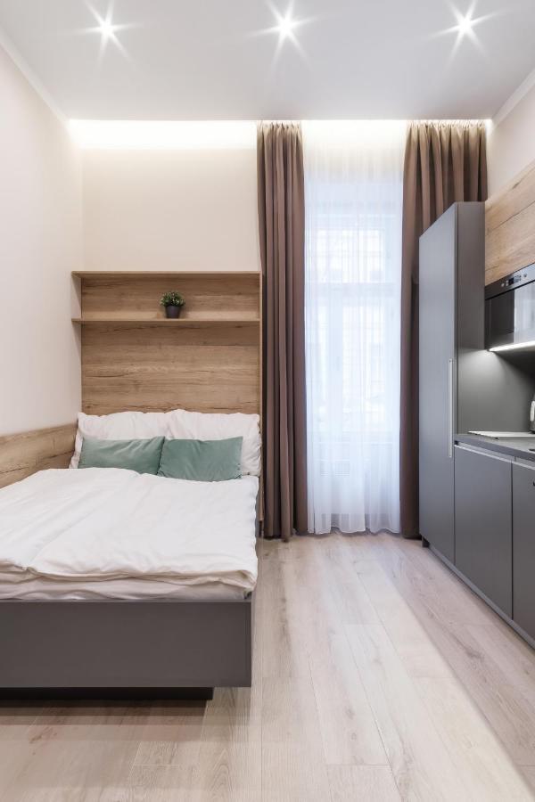 Days - Modern - 7 Min Wenceslas Square Appartement