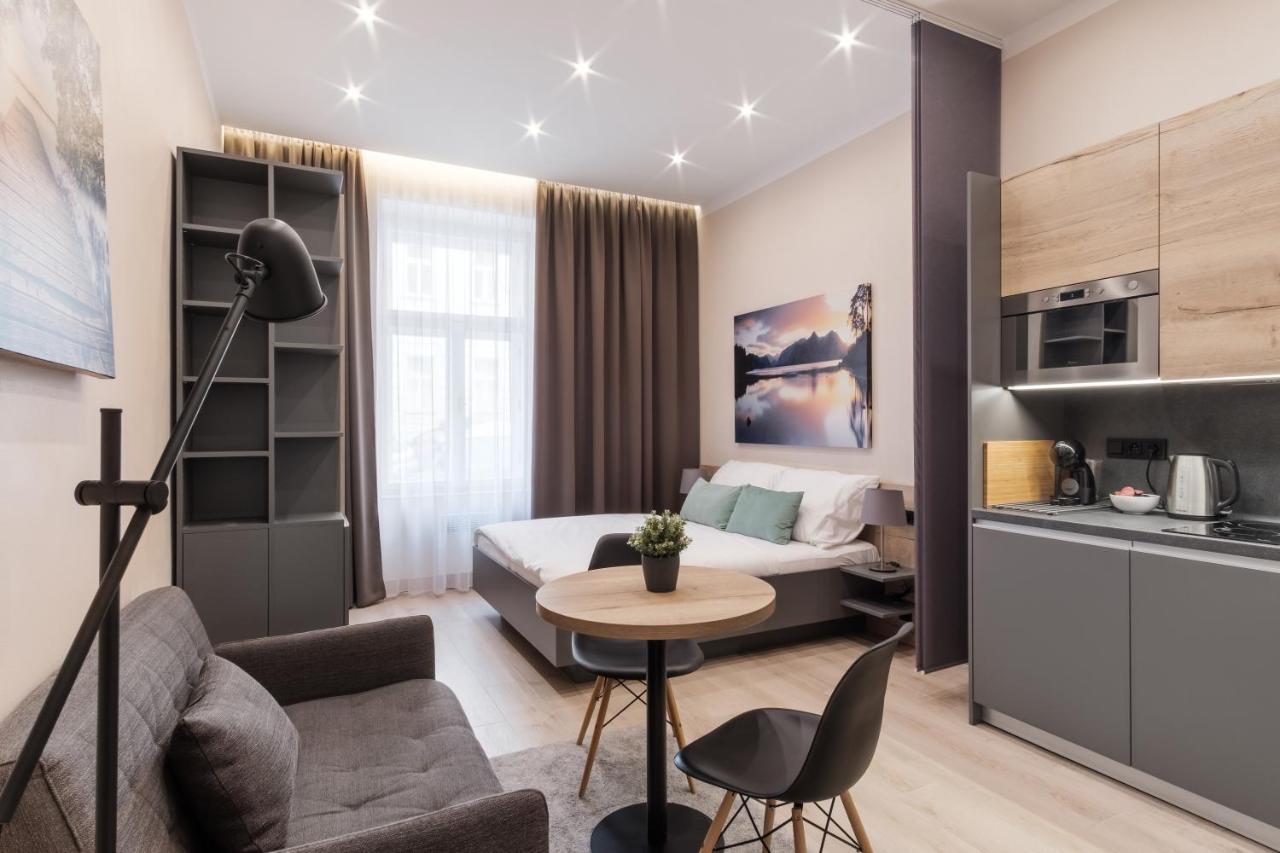 Days - Modern - 7 Min Wenceslas Square Appartement Prague